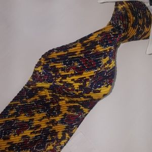 Silk tie